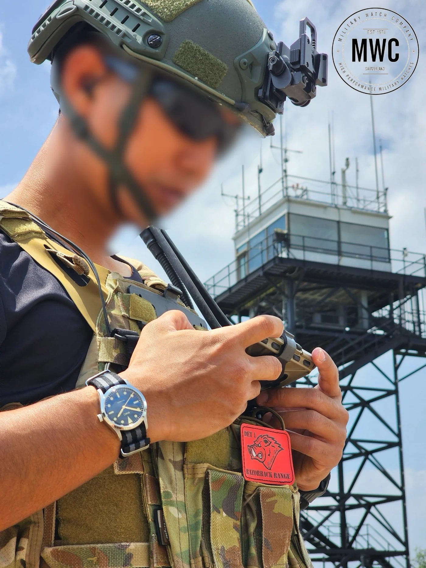 MWC Classic 1950s/1960s Pattern 25 Jewel Automatic "Adventurer" Watch with 200m Water Resistance and Retro Luminous Paint, Sapphire Crystal and 1960s Pattern Bracelet - Brand New Ex Photographic and Promotion Watch Reduced