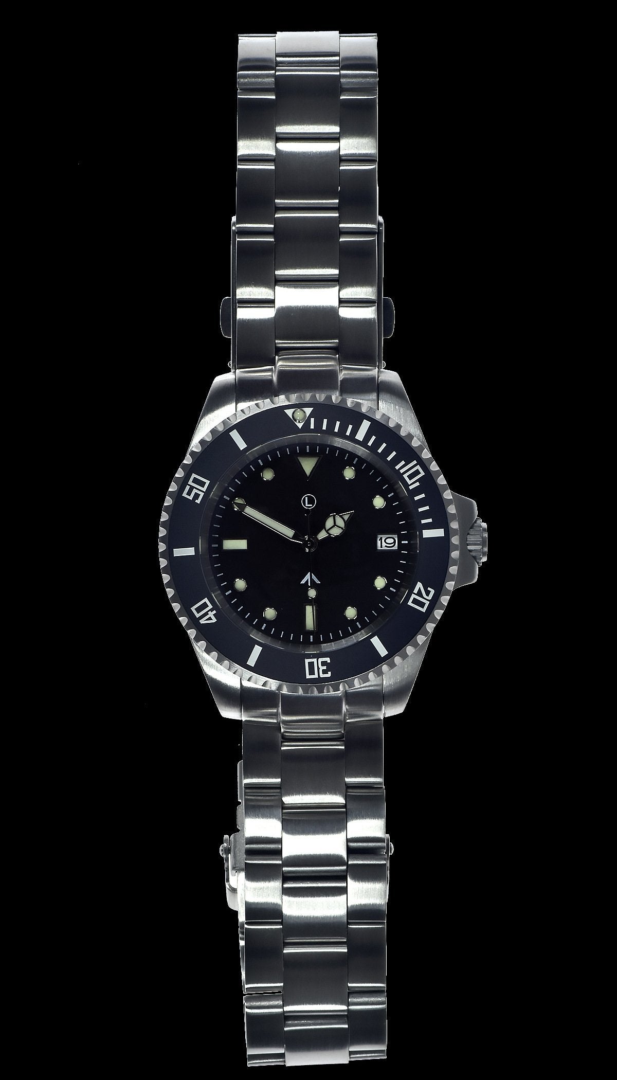 MWC 21 Jewel 300m Water Resistant Automatic Military Divers watch on Steel Bracelet with Sapphire Crystal and Ceramic Bezel