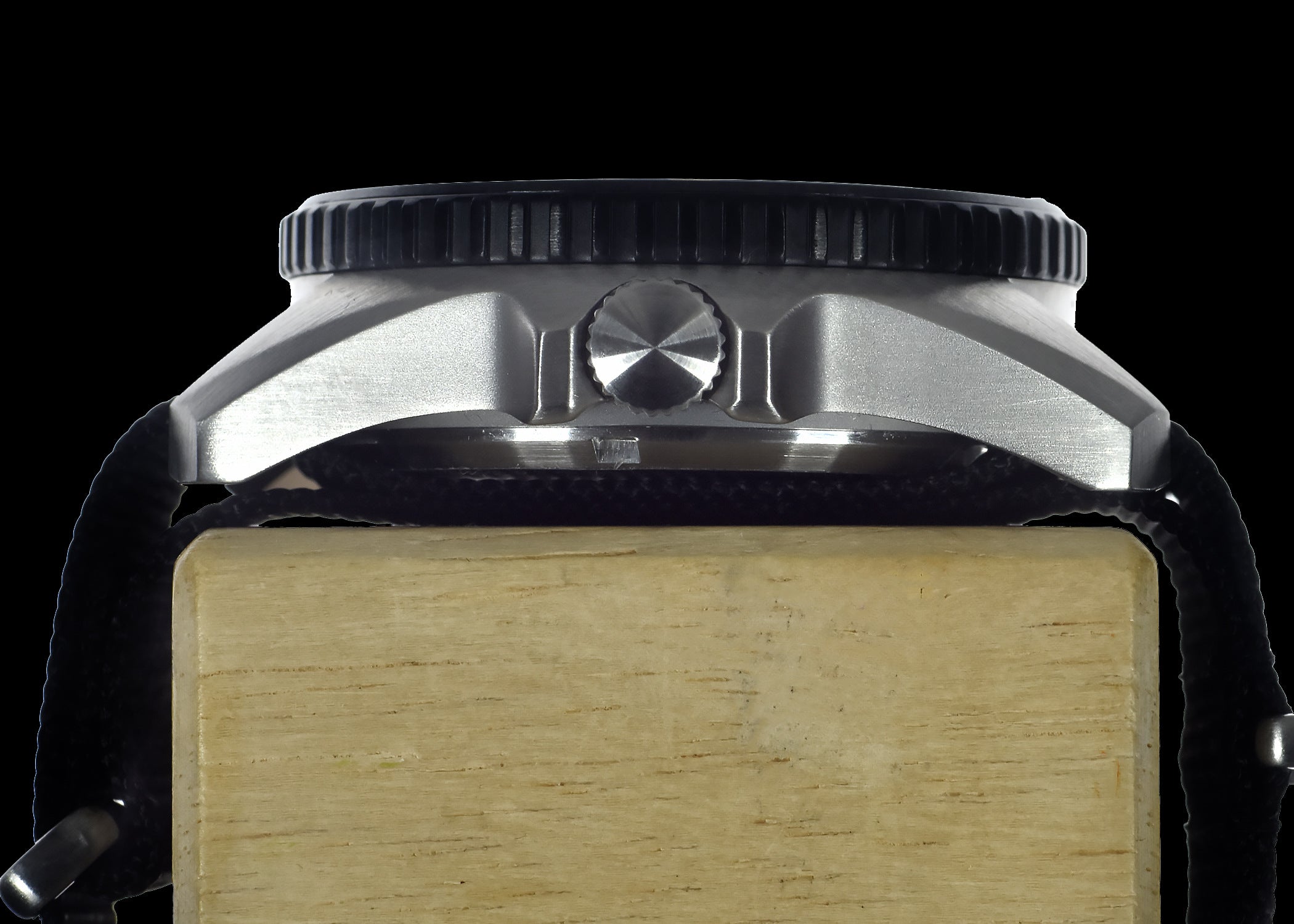 Military Divers Watch Stainless Steel (Automatic) 12 Hour Dial with Sapphire Crystal and Ceramic Bezel